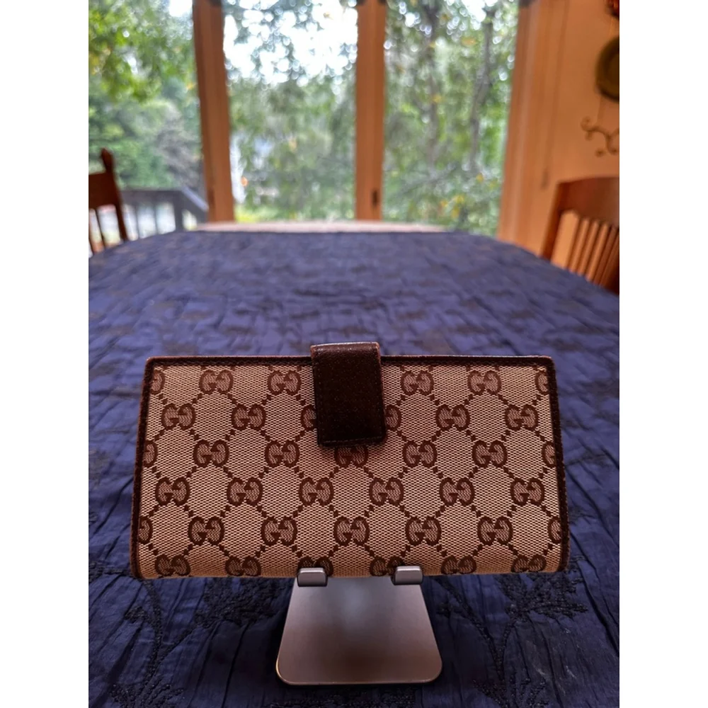 Gucci GG Beige & Brown Monogram Canvas & Leather Long Snap Wallet - Picture 4 of 16
